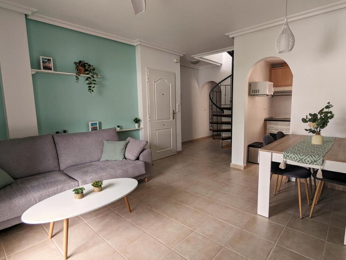 Apartamento Las Palmeras - Con Terraza, Barbacoa, Aire Acondicionado Y A 250M De La Playa! Los Alcázares Esterno foto