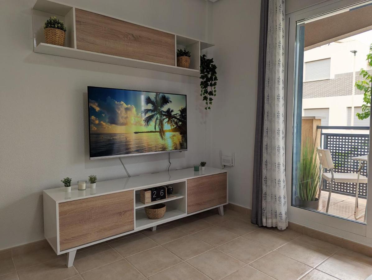 Apartamento Las Palmeras - Con Terraza, Barbacoa, Aire Acondicionado Y A 250M De La Playa! Los Alcázares Esterno foto