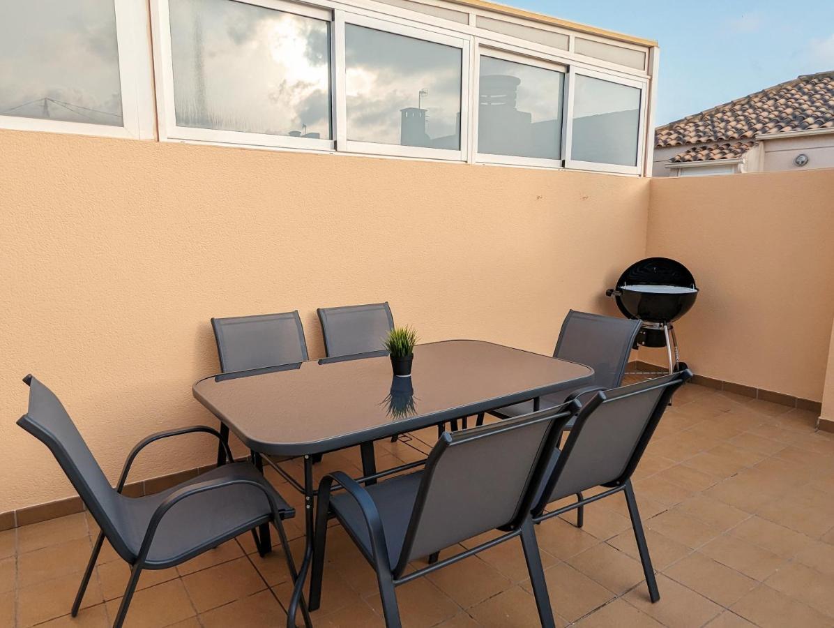 Apartamento Las Palmeras - Con Terraza, Barbacoa, Aire Acondicionado Y A 250M De La Playa! Los Alcázares Esterno foto