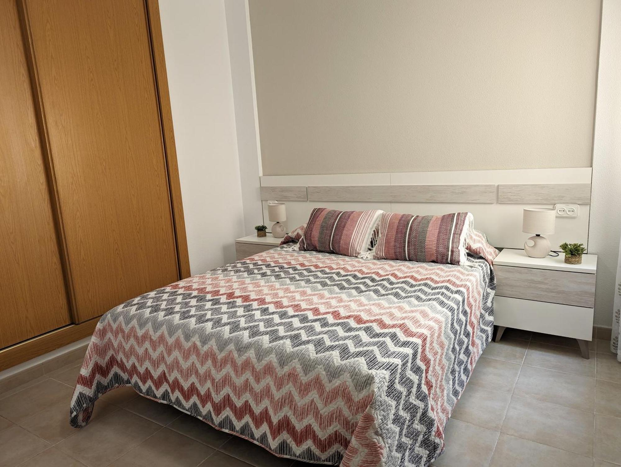 Apartamento Las Palmeras - Con Terraza, Barbacoa, Aire Acondicionado Y A 250M De La Playa! Los Alcázares Esterno foto