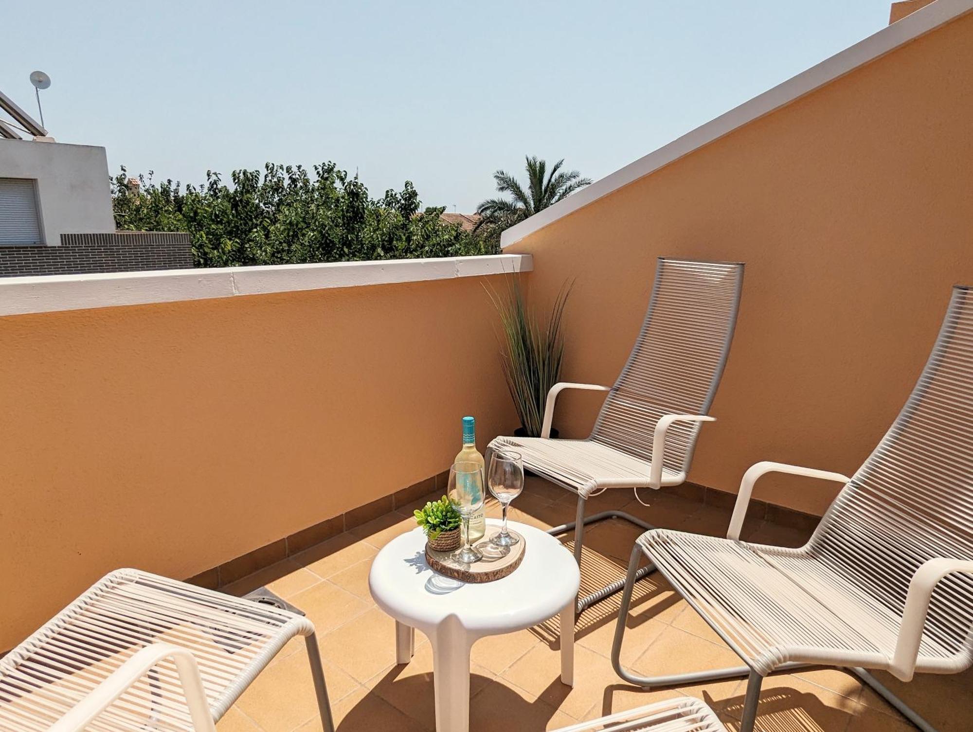 Apartamento Las Palmeras - Con Terraza, Barbacoa, Aire Acondicionado Y A 250M De La Playa! Los Alcázares Esterno foto